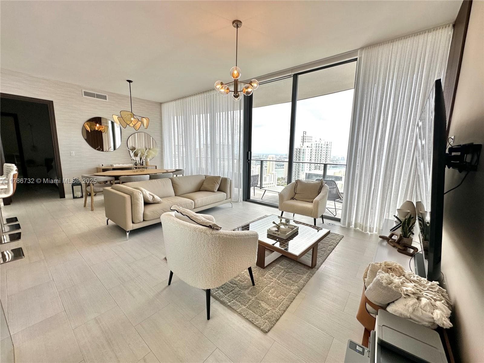 Brickell Flatiron 1000 Brickell Plz condo rented at 1000 Brickell Plz, Miami FL 33131