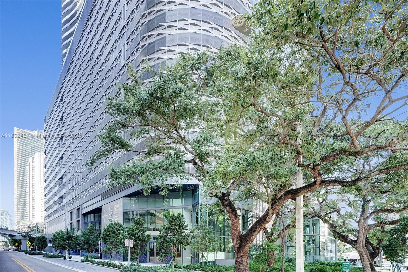 Brickell Flatiron 1000 Brickell Plaza condo rented at 1000 Brickell Plaza, Miami FL 33131