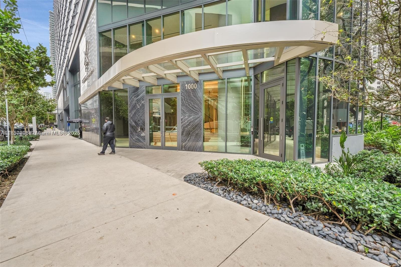 Brickell Flatiron Unit 3914 condo rented at 1000 Brickell Plz # 3914, Miami FL 33131