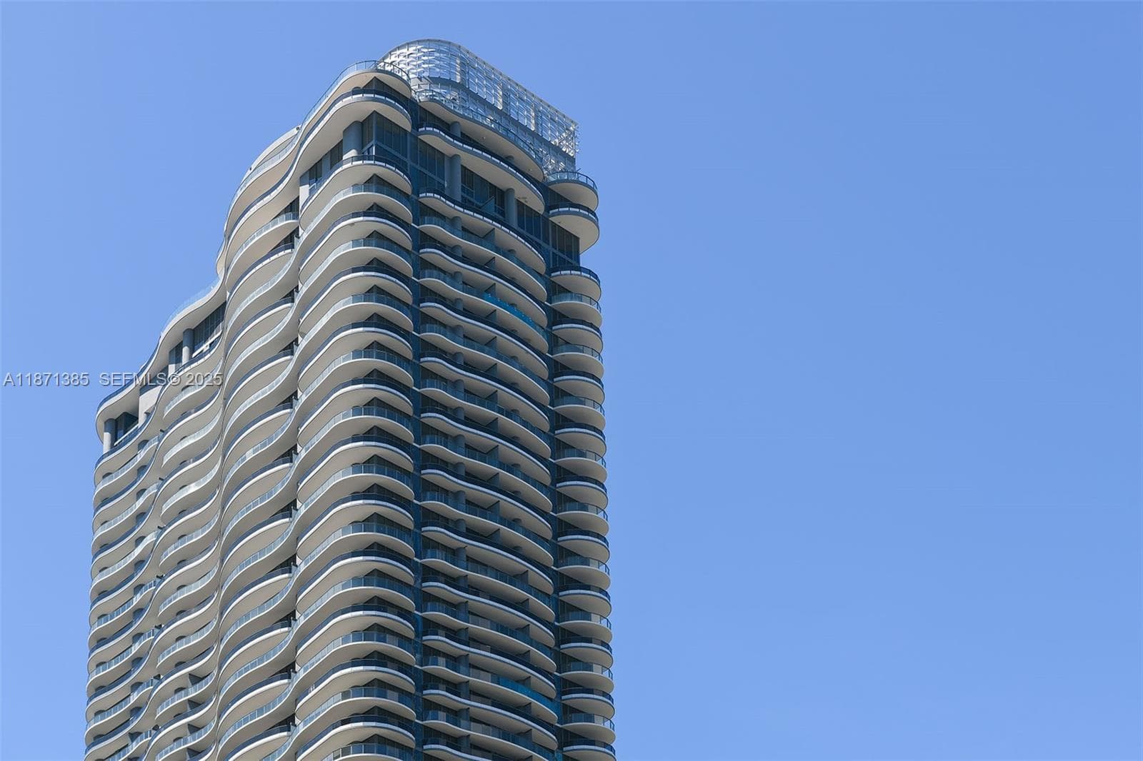Brickell Flatiron Unit 4904 condo rented at 1000 Brickell Plaza # 4904, Miami FL 33131