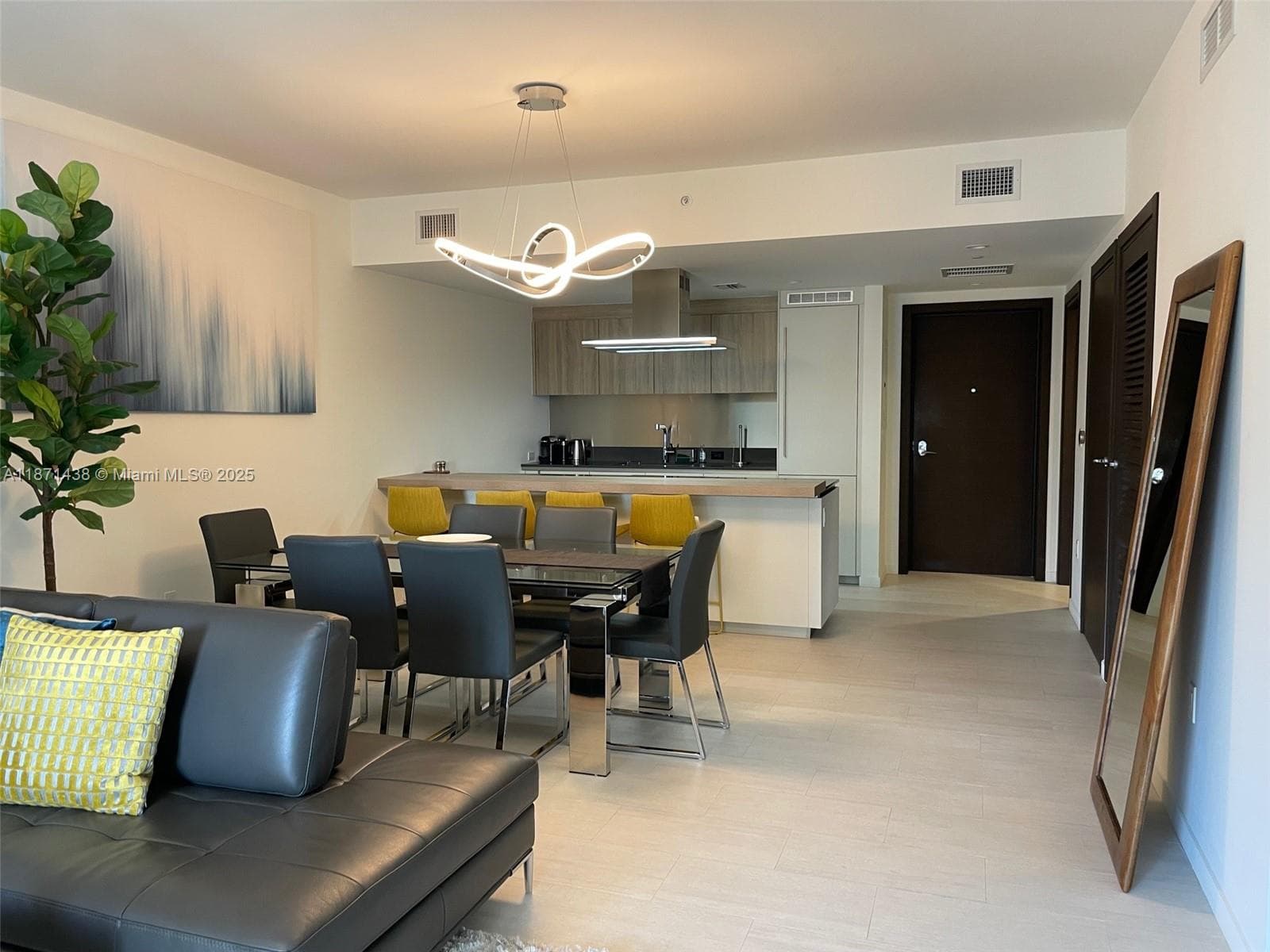 Brickell Flatiron Unit 3114 condo rented at 1000 Brickell Plz # 3114, Miami FL 33131