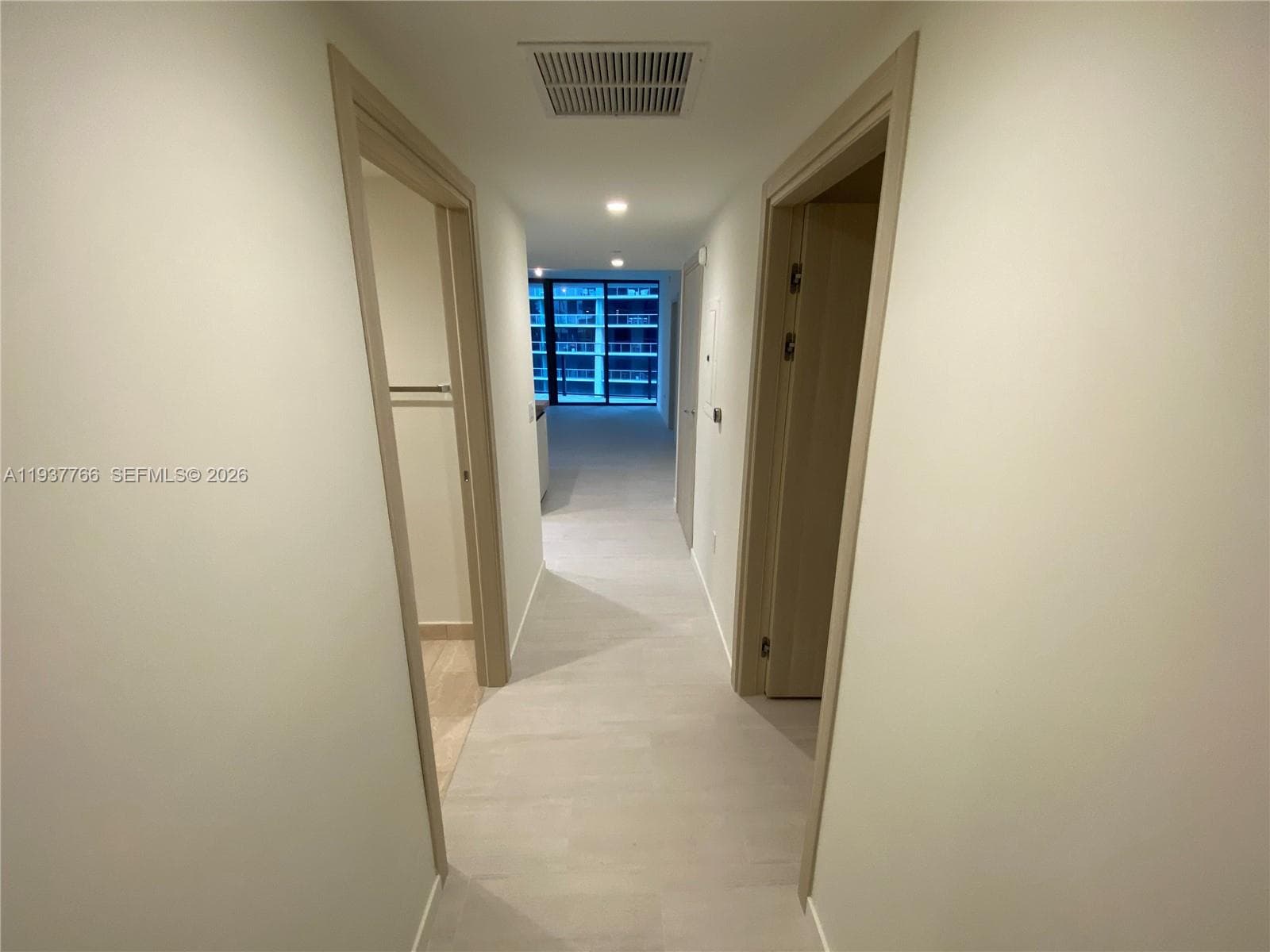 Brickell Flatiron Unit 2907 condo rented at 1000 Brickell Plaza # 2907, Miami FL 33131