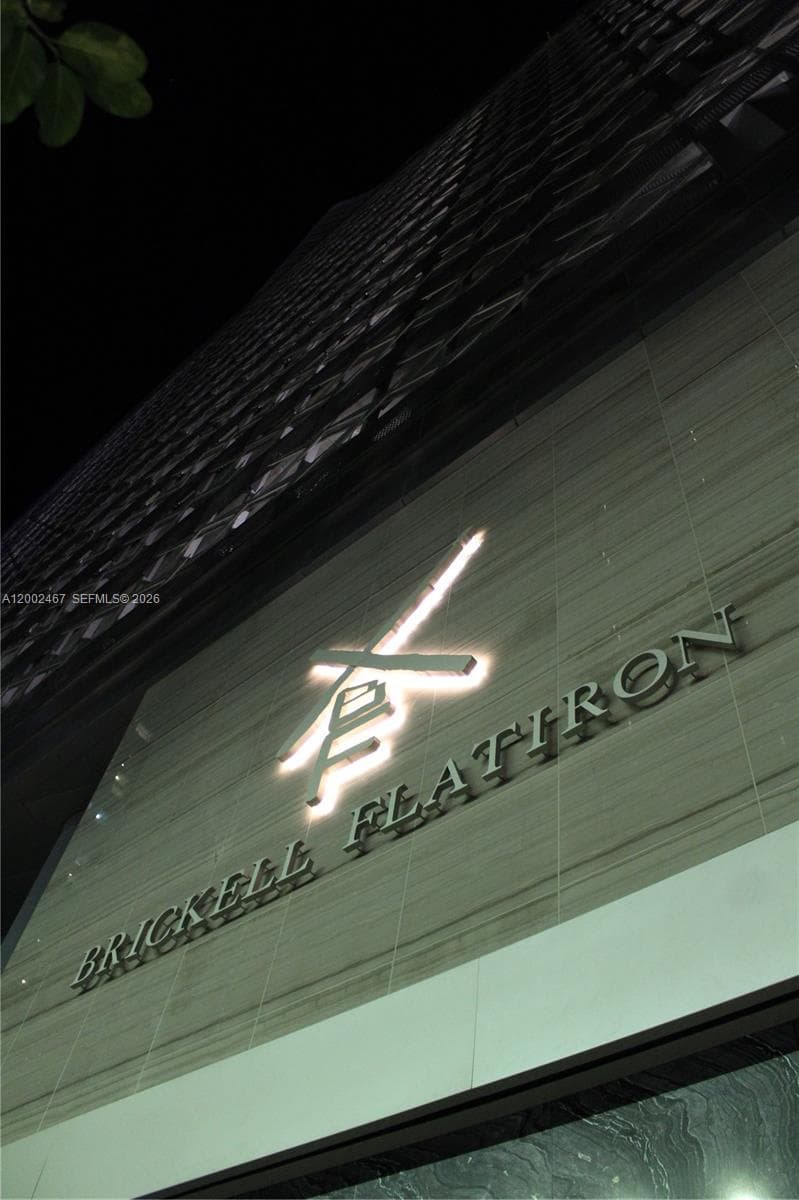 Brickell Flatiron Unit 1906 condo for sale at 1000 Brickell Plz # 1906, Miami FL 33131