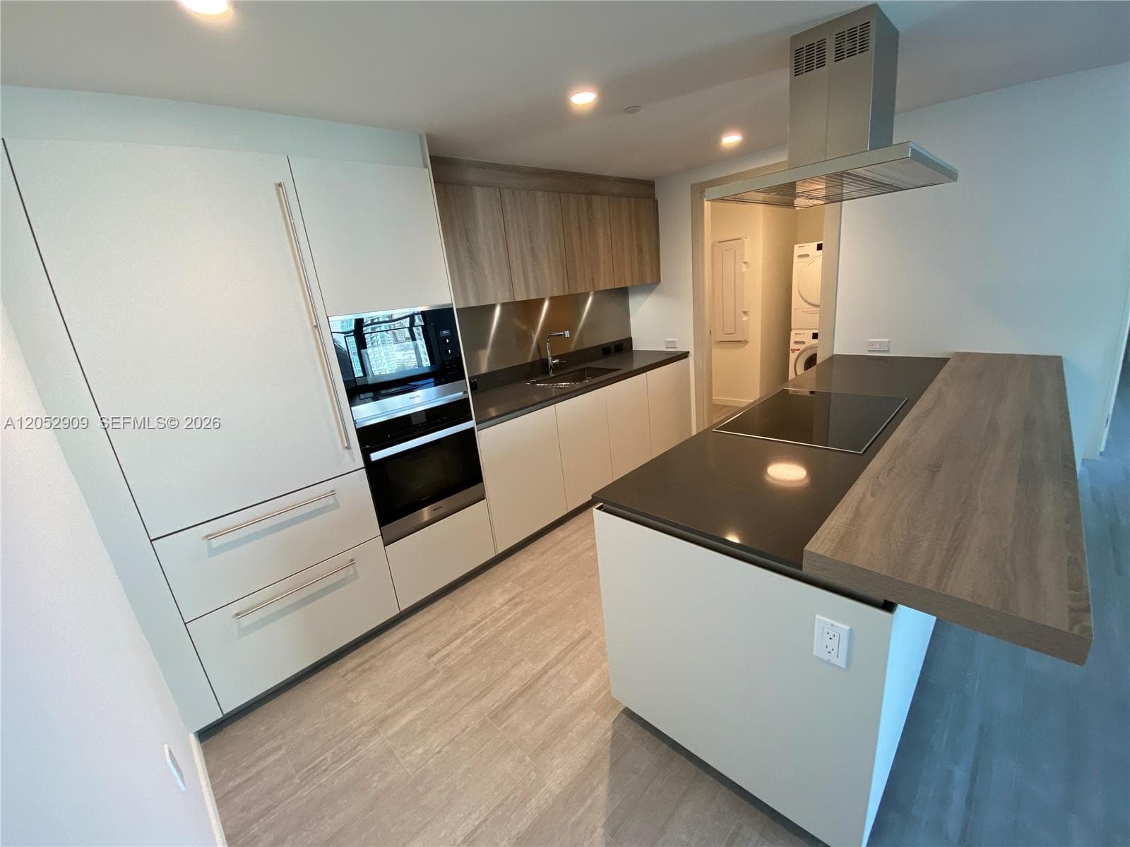 Brickell Flatiron Unit 3309 condo for rent at 1000 BRICKELL PLAZA # 3309, Miami FL 33131
