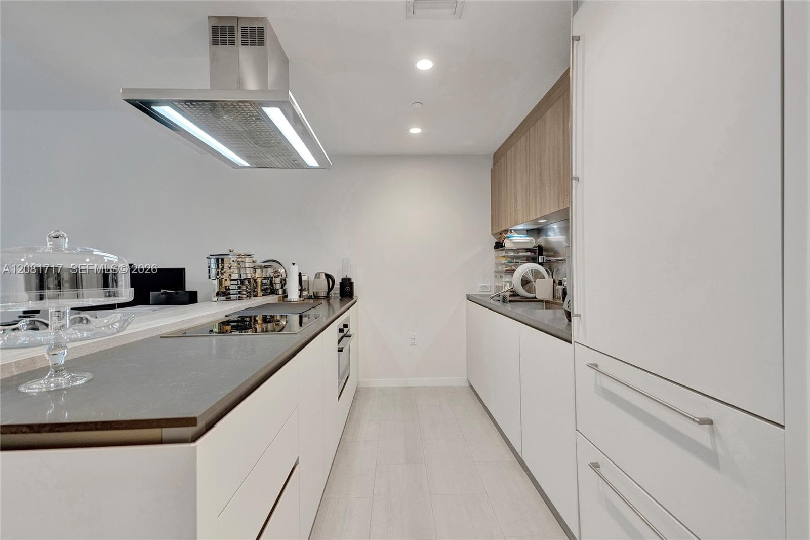 Brickell Flatiron Unit 3105 condo for rent at 1000 Brickell Plz # 3105, Miami, FL 33131
