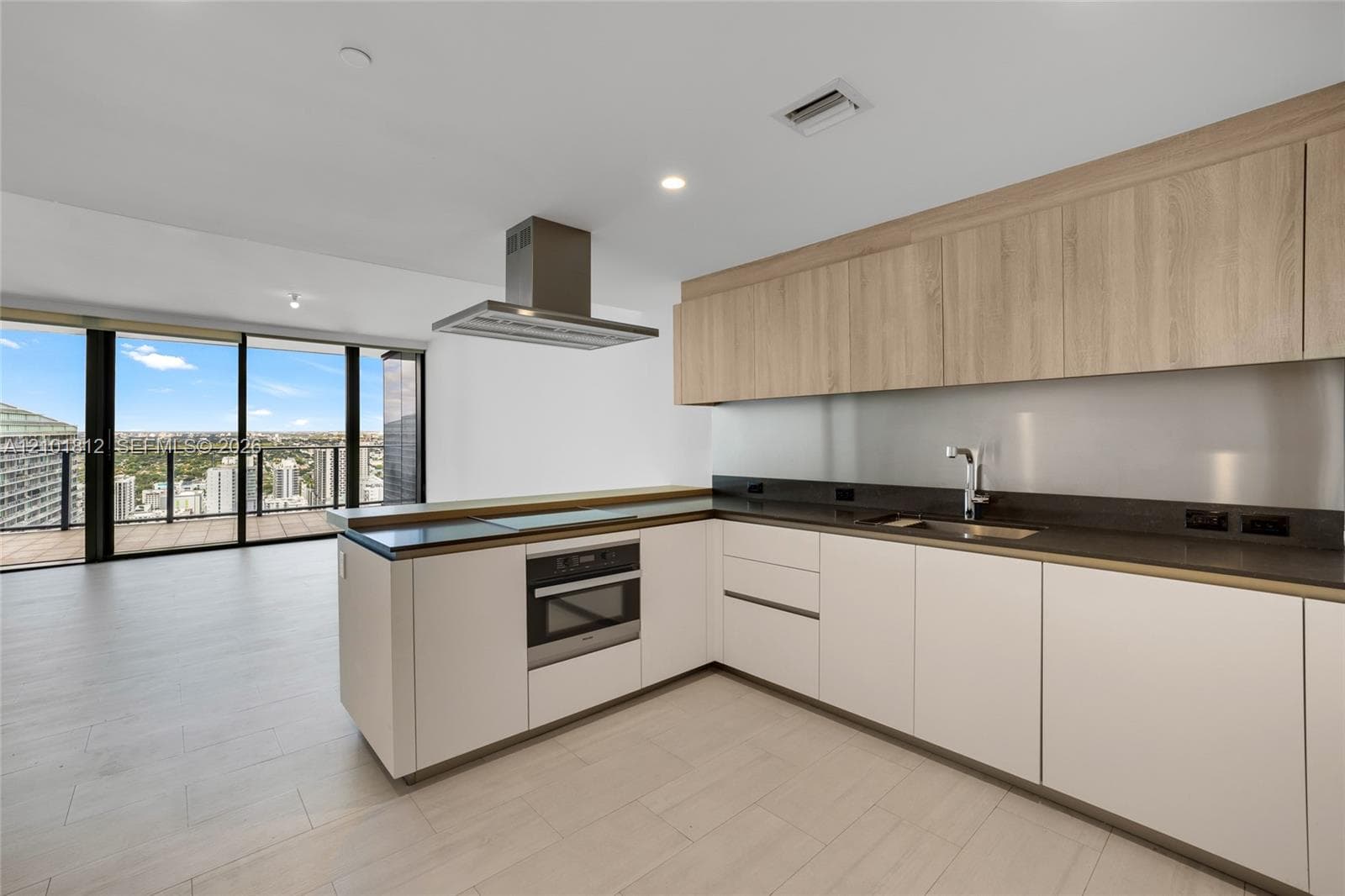 Brickell Flatiron Unit 3904 condo for rent at 1000 Brickell Plz # 3904, Miami, FL 33131